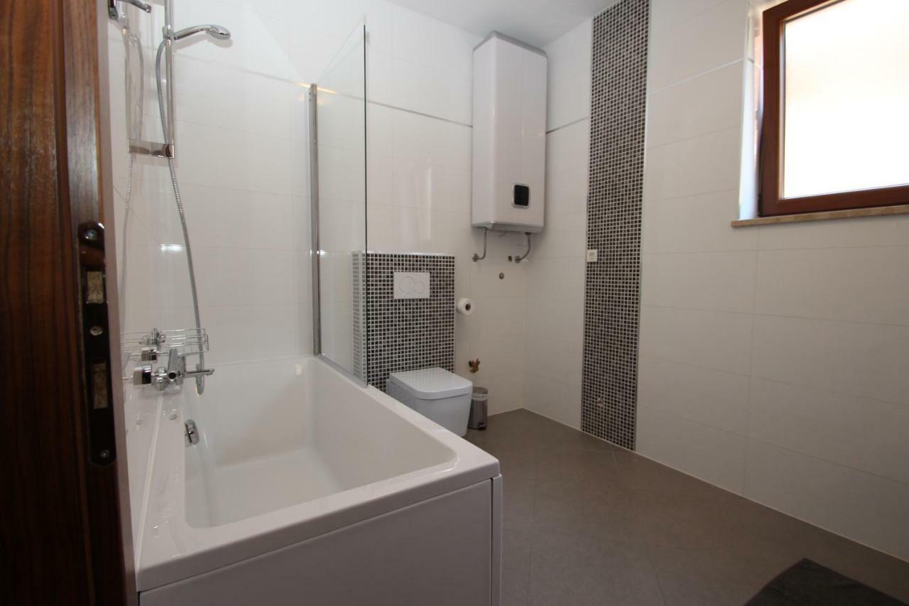 Tar-Vabriga Villa Dora Vabriga المظهر الخارجي الصورة